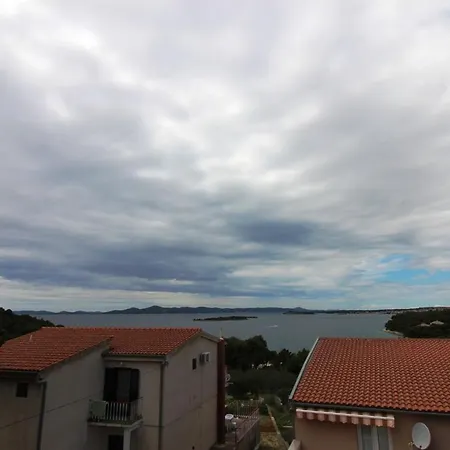 Apartment Sea View Saric *